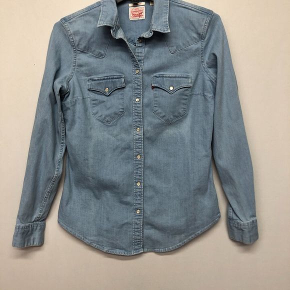 Levi's Women Tailored Fit Snap Button Western Shirt Size Small Chambray M124 -4 - Picture 13 of 16